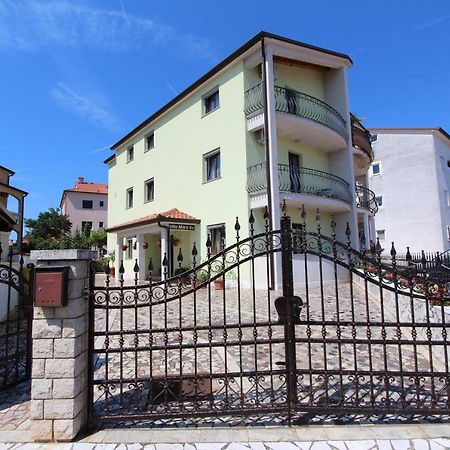 Apartments Villa Mara Ровінь Екстер'єр фото