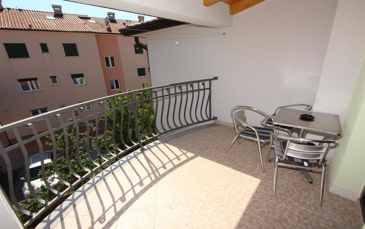 Apartments Villa Mara Ровінь Екстер'єр фото