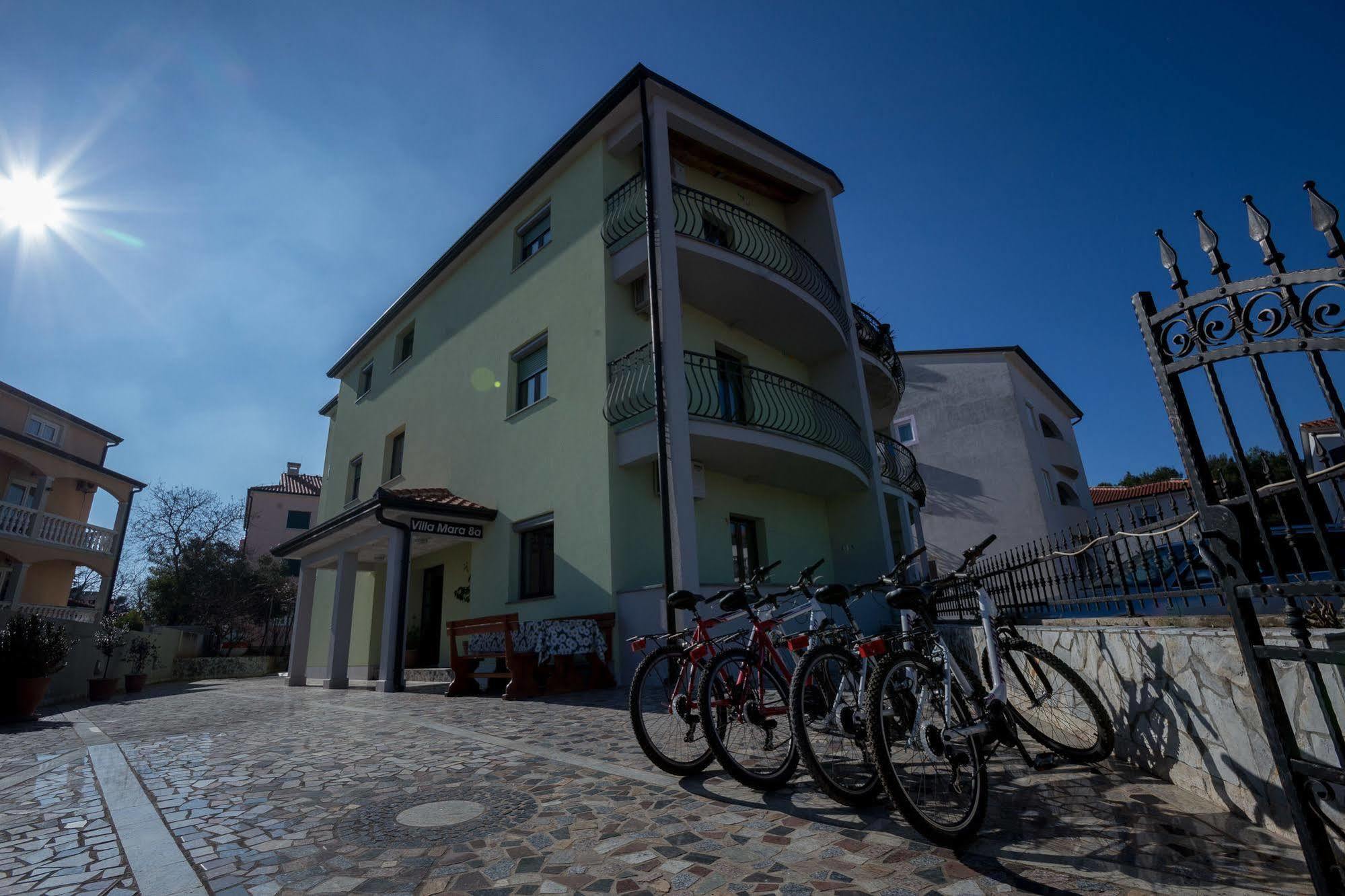 Apartments Villa Mara Ровінь Екстер'єр фото