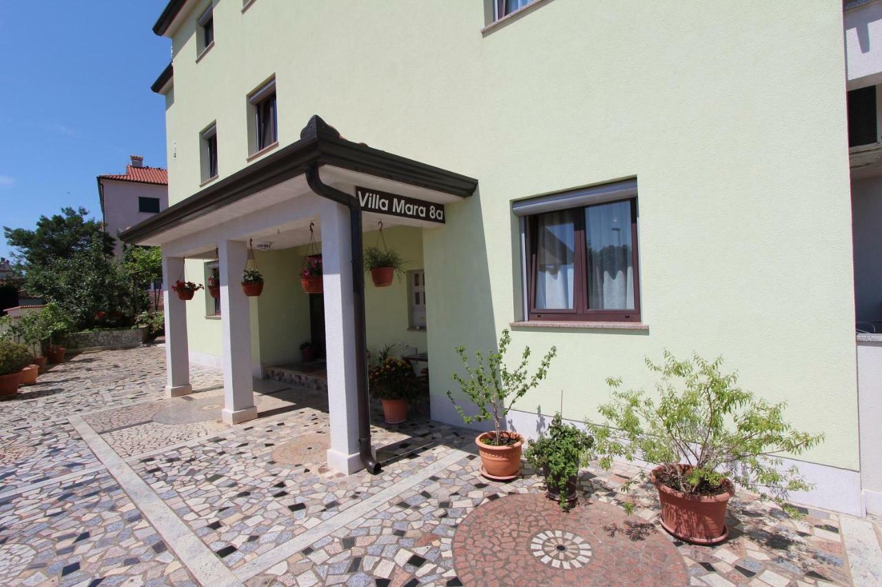 Apartments Villa Mara Ровінь Екстер'єр фото