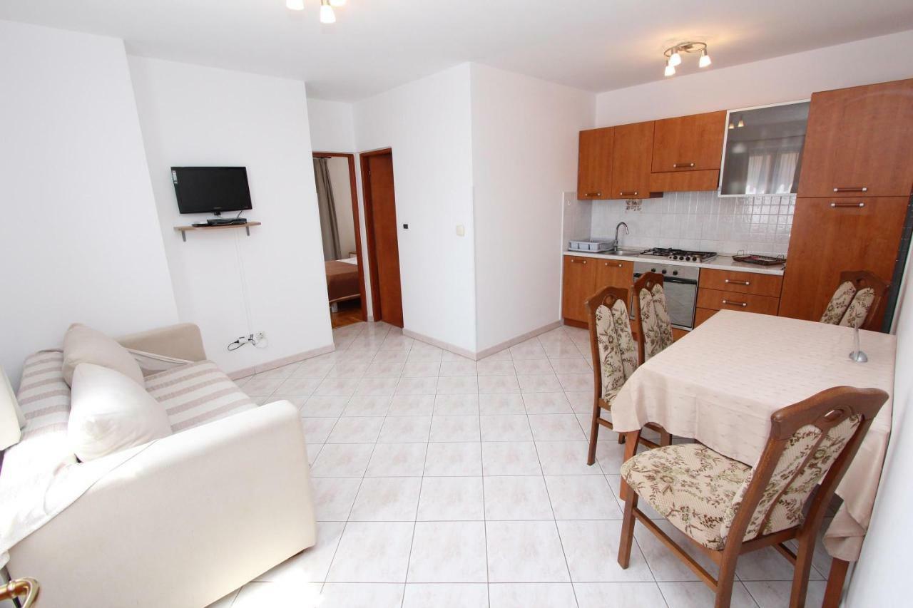 Apartments Villa Mara Ровінь Екстер'єр фото